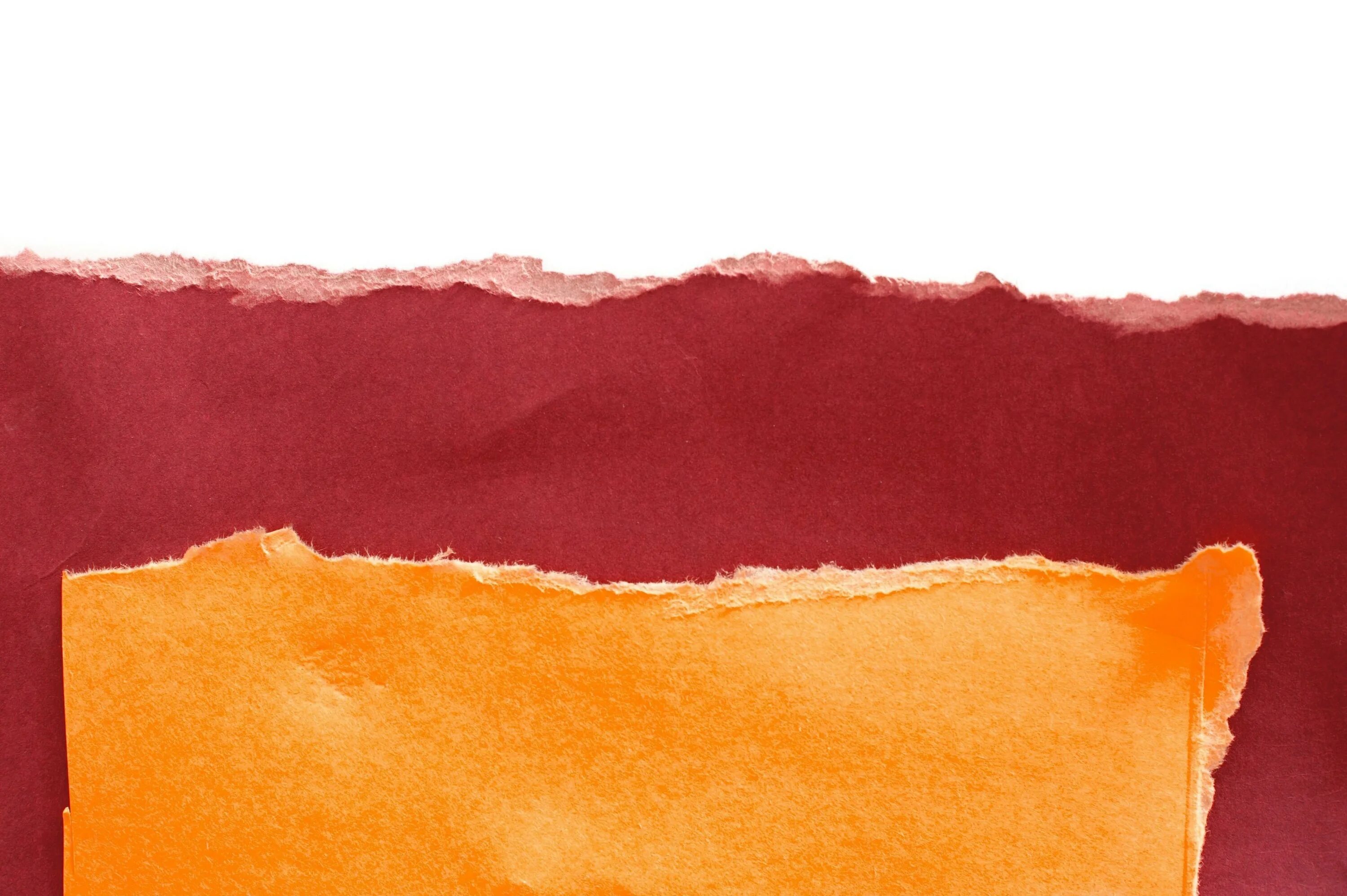 Рваный край бумаги. Рваная бумага. кусок рваной бумаги. обрывок бумаги.