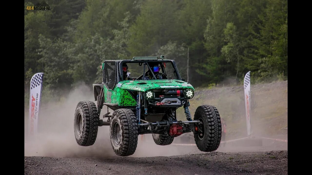 Jeep cherokee kj 2005. Active 4wd. Traxxas trophy. Active 4wd. Ford ranger 4wd.