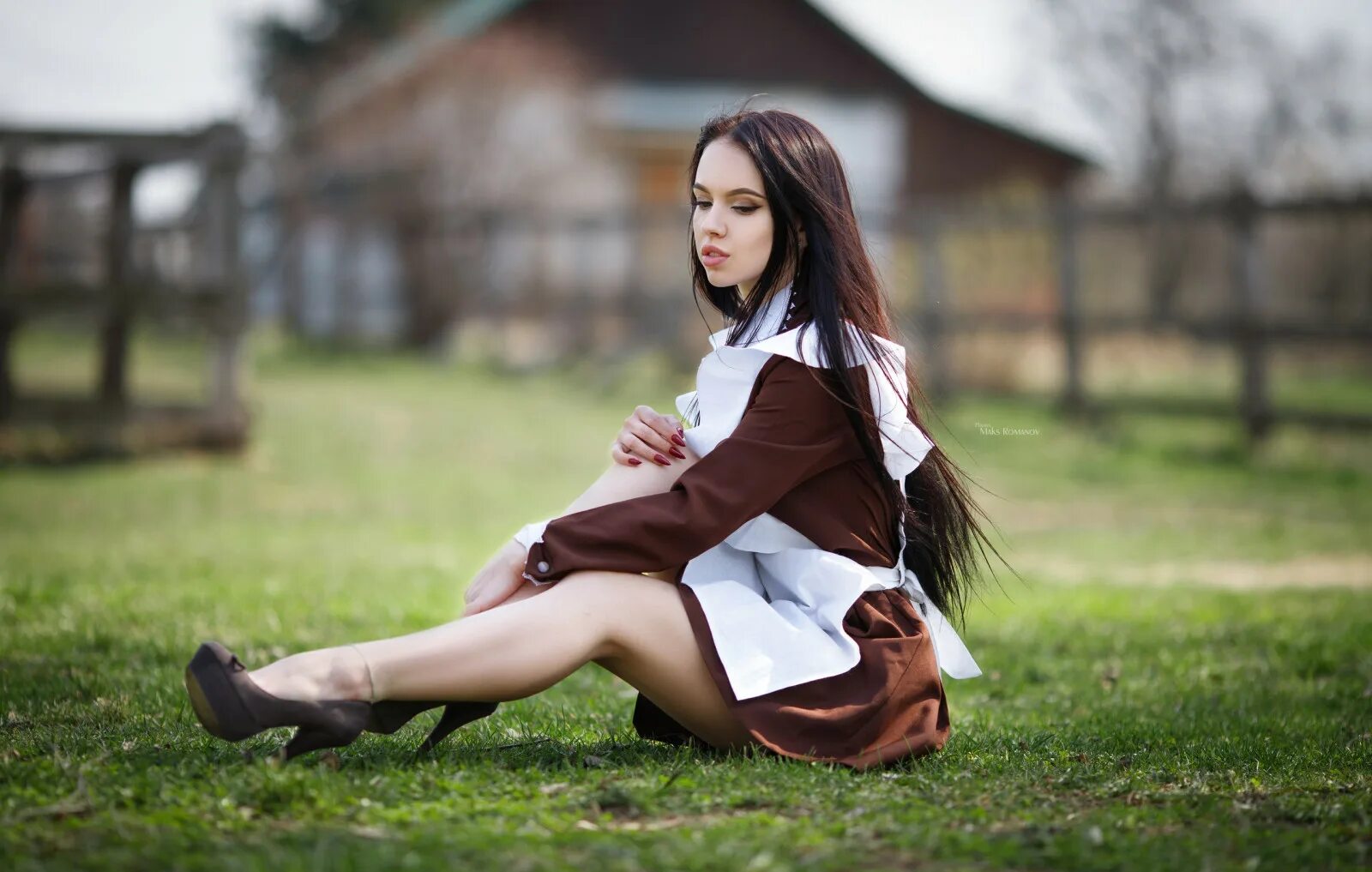 Красивые девушки под юбкой. Под юбкой у красивой девушки. Мария шарапова ноги. Legsfactor annette. Джеймс, кенна в юбке.