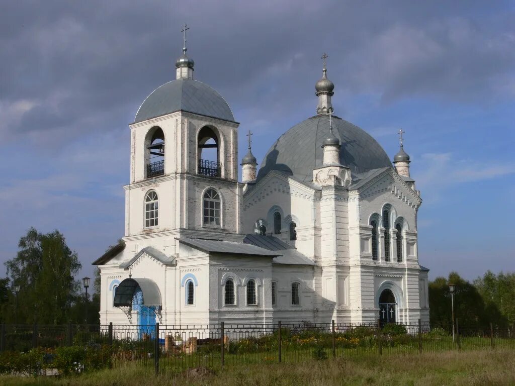 Товарково калужская область погода на 10 дней. Церковь Рождества Христова Товарково. Храм Рождества Христова в Товарково Калужская область. Товарково Калужская область Дзержинский район. Поселок Товарково Дзержинский район.