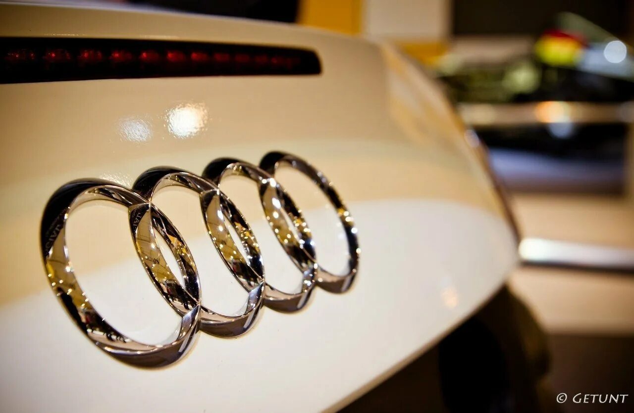 Audi 4 кольца. Ауди 3 кольца. Ауди 4 кольца машина. Audi 4 кольца. Как называется 4 кольца.