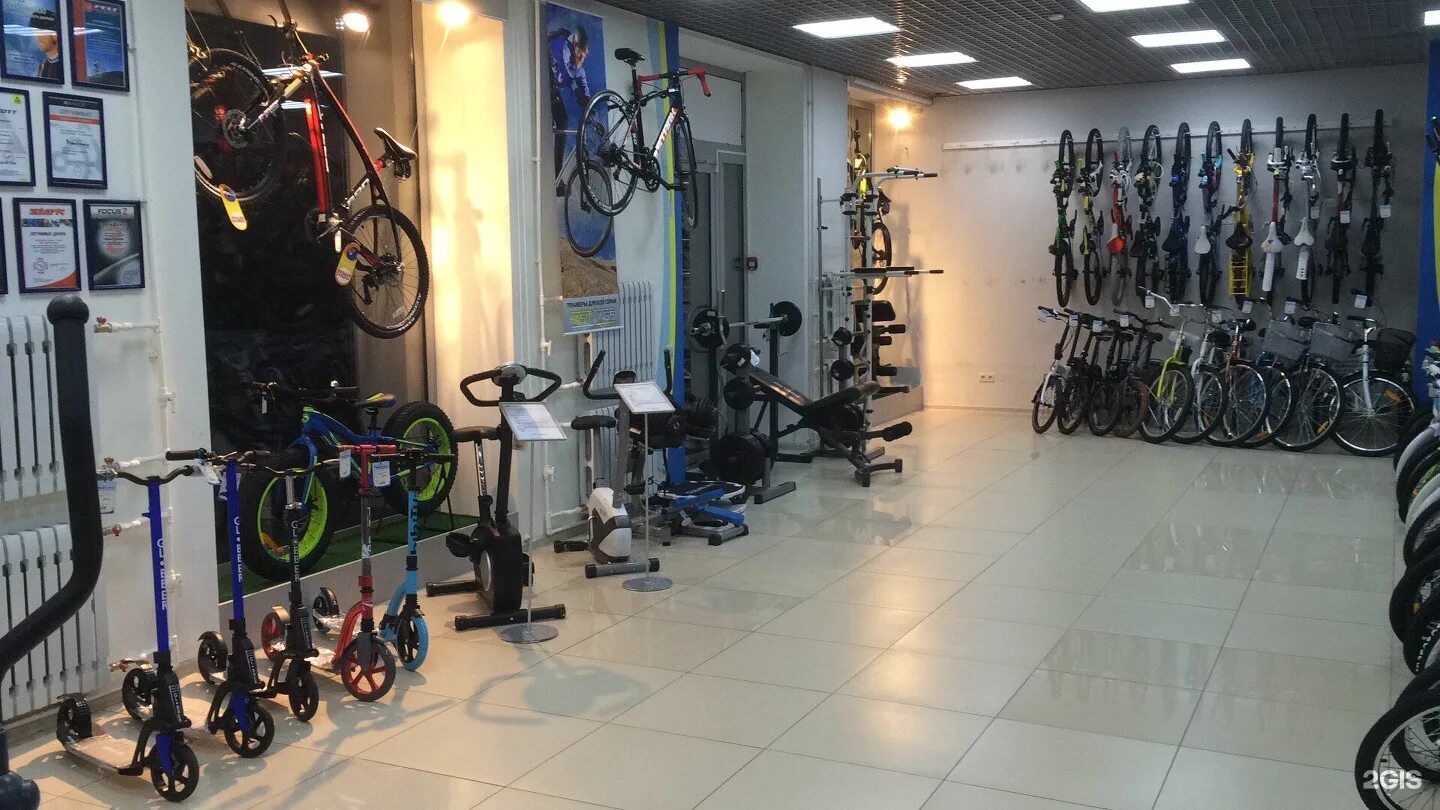 куколкина 29 воронеж спортивный магазин. магазин спортивной одежды. арена спортивные товары. футбольный магазин. спортивные магазины воронеж.