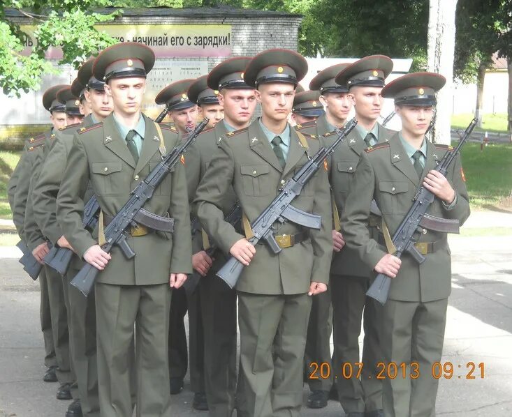 Военные новости брянской. Военные в Брянской области. Брянск Военная часть. Брянские контрактники. Военная форма Брянск.