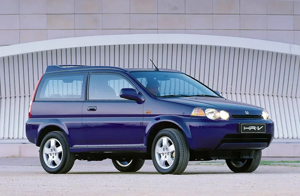 Hr v 2001 год. Honda HR-V 1999. Honda HR-V 1999-2005. Хонда HR V 1999. Honda HR-V 1.