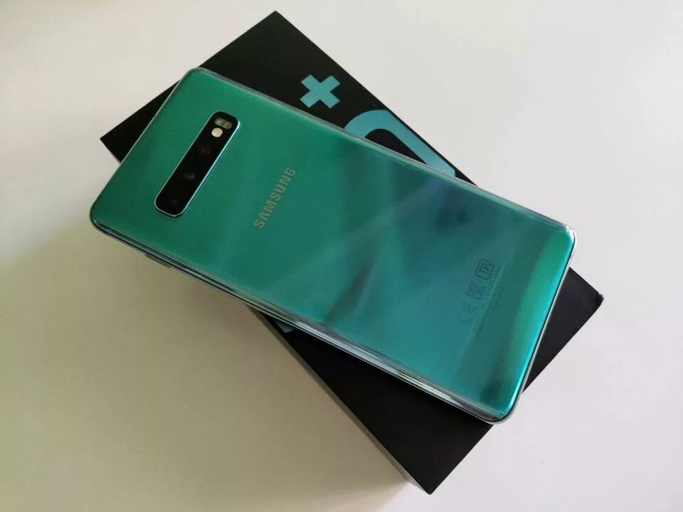 Самсунг с 10 аквамарин. Samsung galaxy s10 plus. Samsung galaxy s10+ green. Samsung galaxy s10 аквамарин. Samsung s10 plus аквамарин.