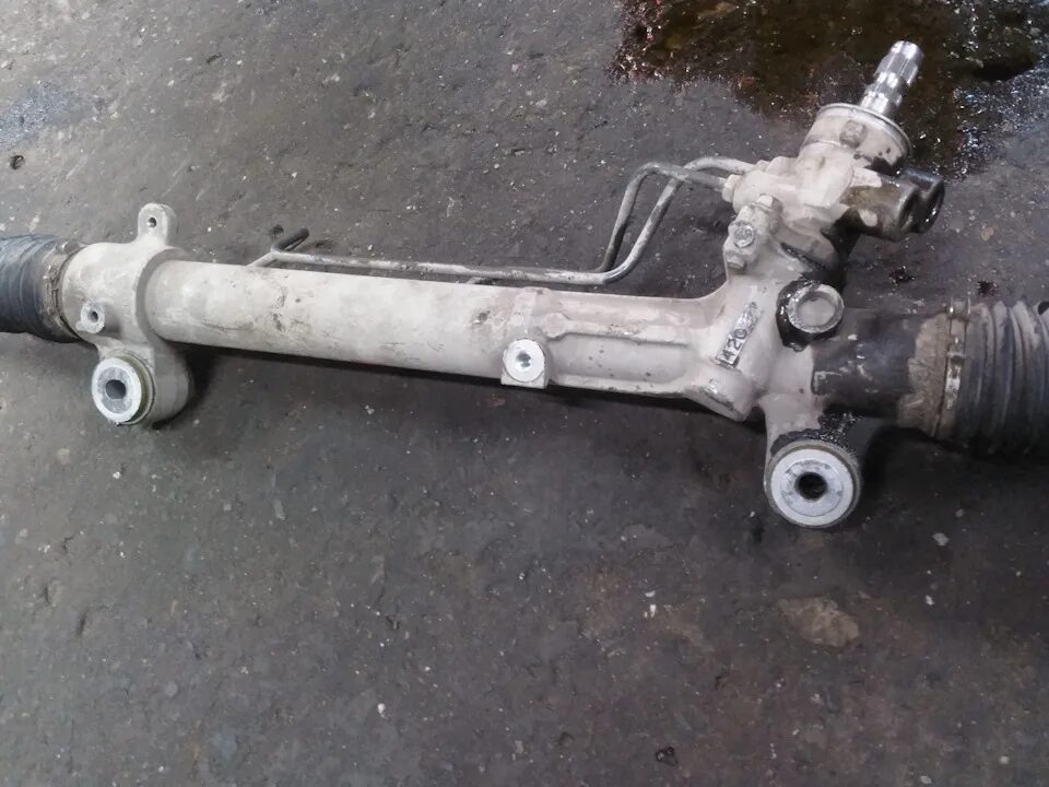 Рулевая рейка рав 4 1 поколение. Рулевая рейка toyota rav4 iii 2007. Тойота рав 4 2 поколения рулевая рейка. Ремкомплект рулевой рейки рав 4 3. Toyota rav4 рулевой рычаг.