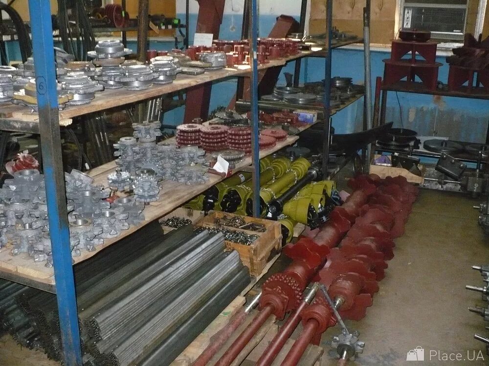 Магазин запчастей для сельхозтехники. Склад запчастей для сельхозтехники. склад запчастей для сельскохозяйственной техники. запасные части для сельхозтехники. оптовые базы запчастей.