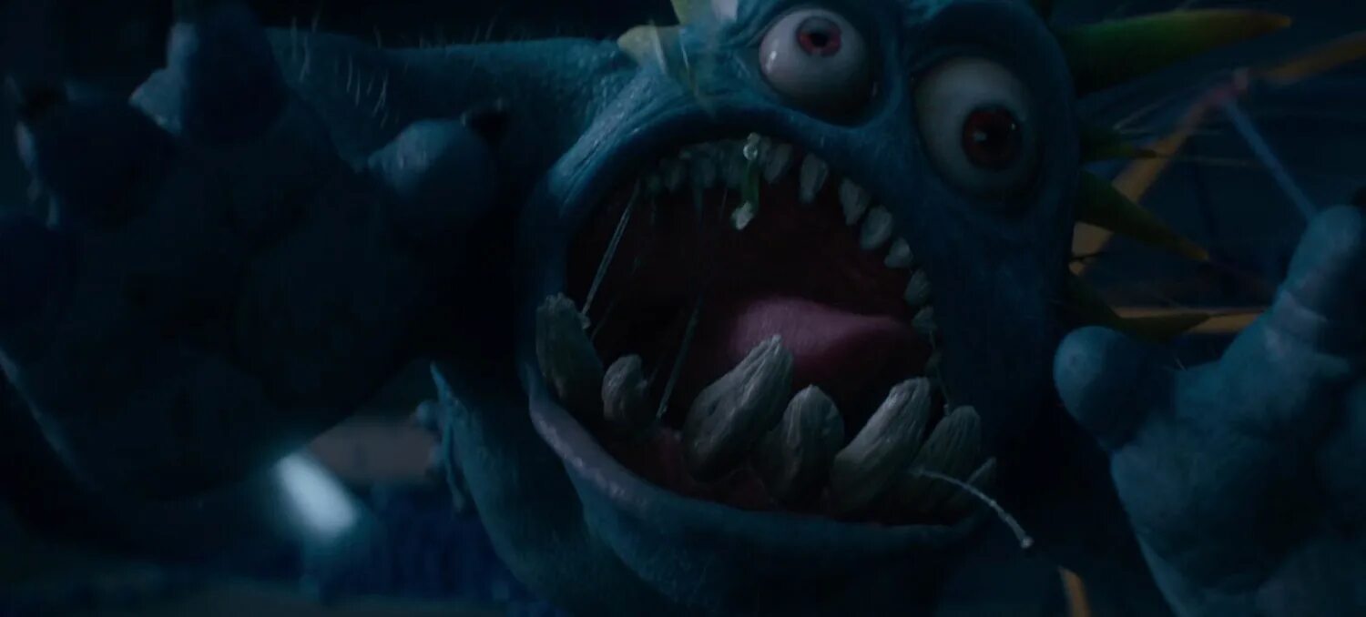 Рыбак фэнтези. Ловит монстров. Няньки монстр. Ловит монстров. Странная семейка.