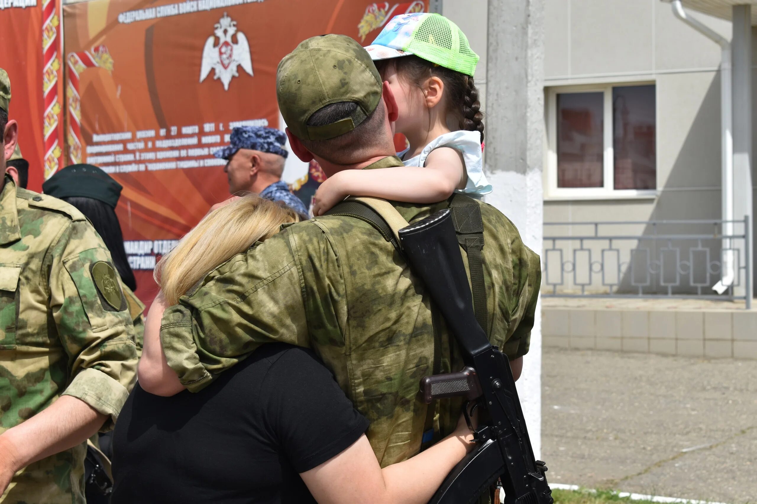 Защита прав военнослужащих. Солдаты мобилизация. Военная семья мобилизованный. Мобилизованные военнослужащие РФ. Демобилизация мобилизованных свежие новости на сегодня