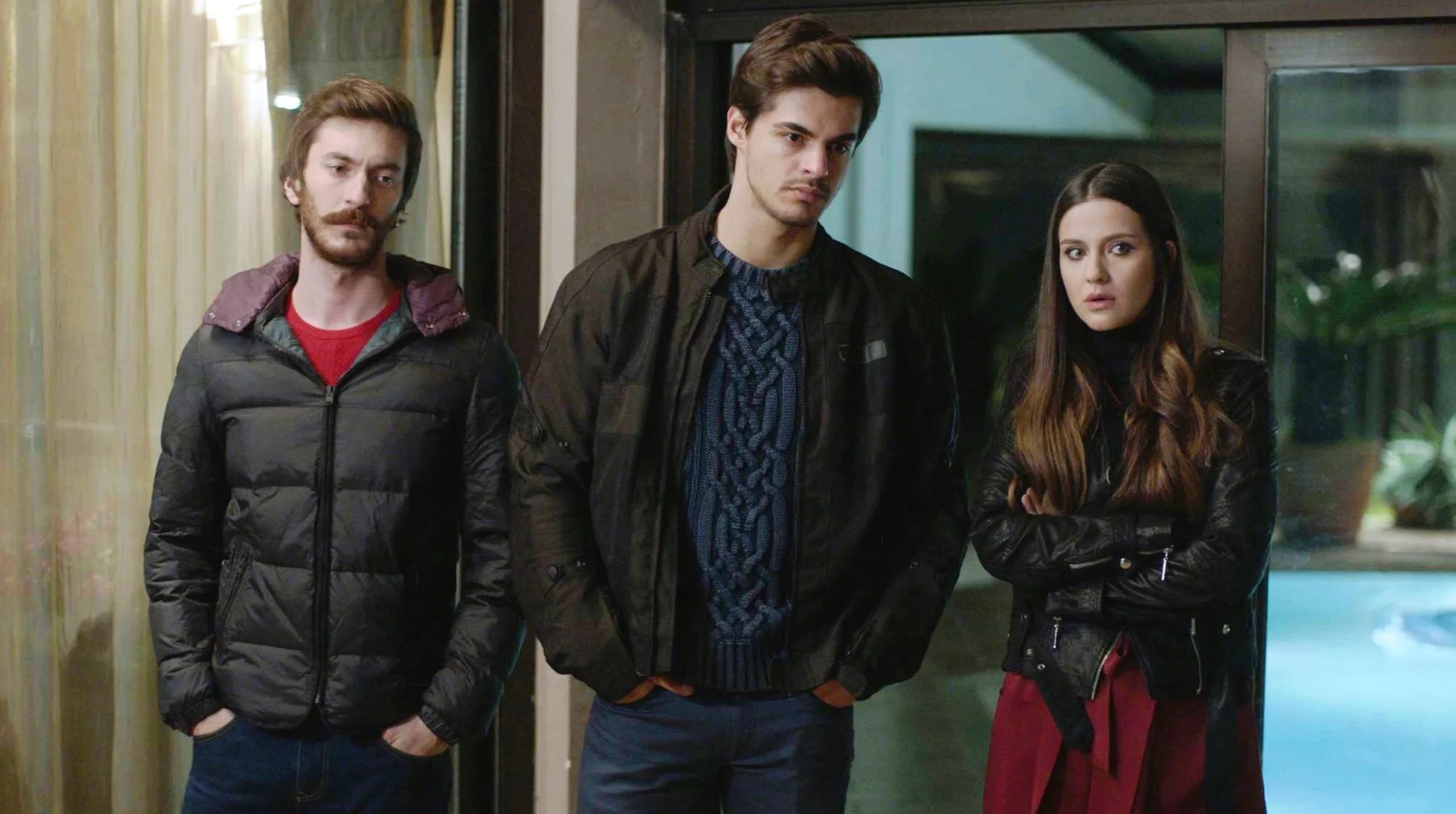 Турецкий сериал гюнеш. Селин турецкий сериал. Турксезон нет дочери гюнеш. Чичек турецкий сериал с дилан дениз. Турецкий телесериал дочери гюнеш.