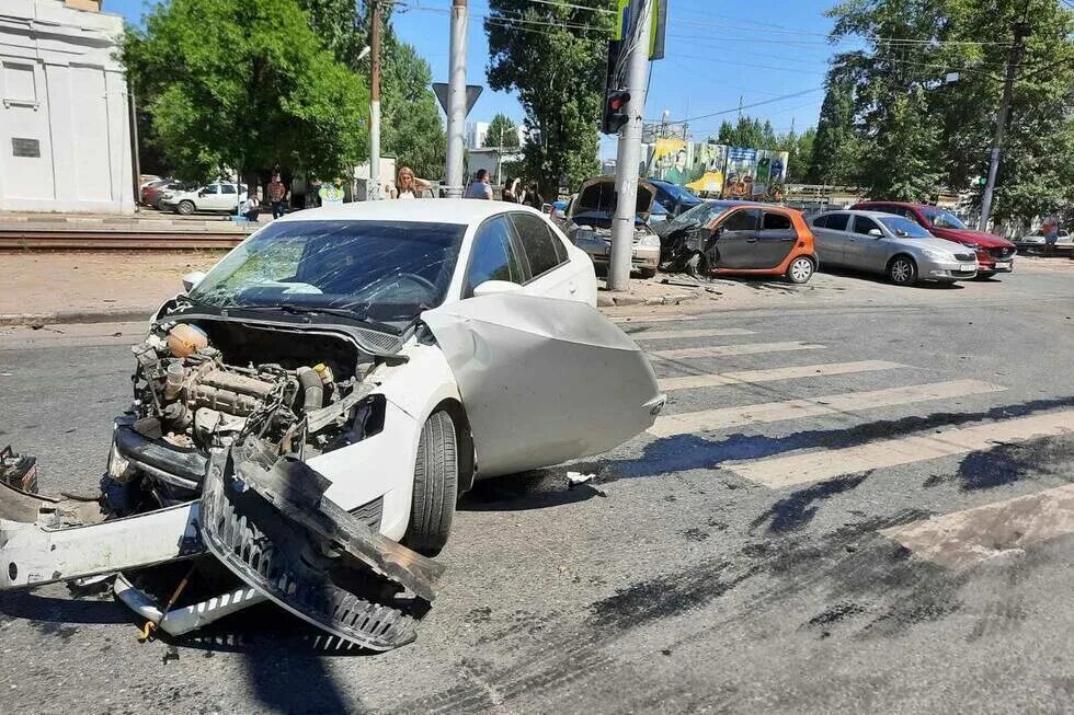 Авария на 50 лет октября саратов сегодня