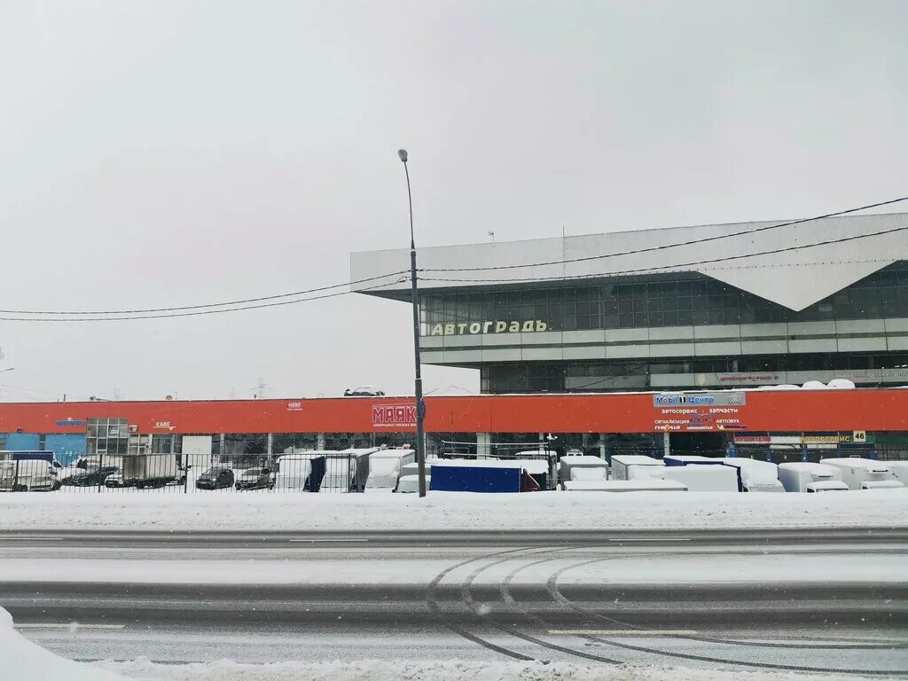 Г. Г. Москва, варшавское ш. Москва, варшавское шоссе, д. Автоград варшавское ш 170е.
