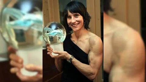 Оның иттік стильден бас тартқан суреті