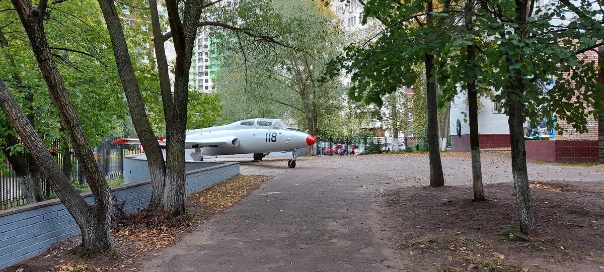 Ю г жуковский. Жуковский город самолет. Школа 14 Жуковский. Жуковский энергетическая 16 Жуковский. Город Жуковский Авиация.