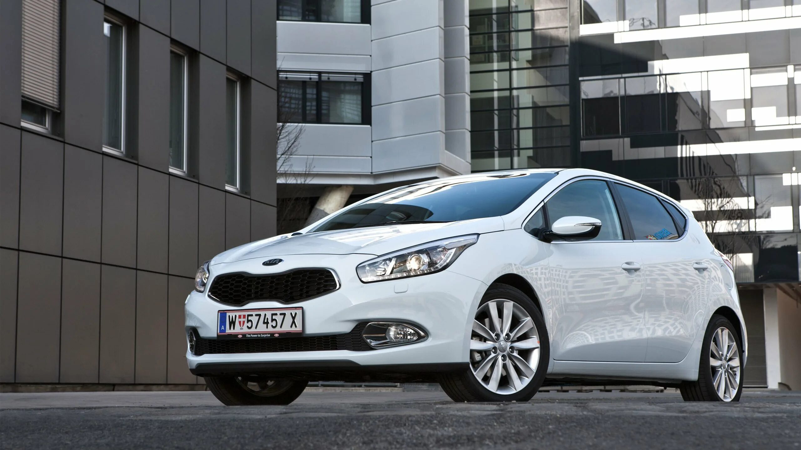 Купить киа сид цены. Kia Ceed 2013. Kia Ceed 2. Kia Kia Ceed. Kia СИД 2012.