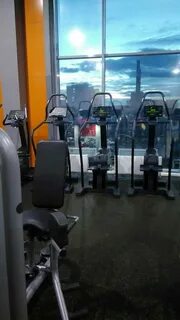 Фитнес на краснопутиловской 111