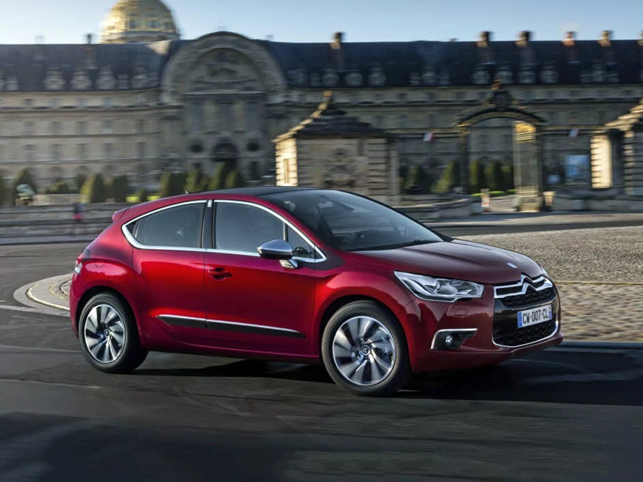 Citroen ds4 2021. Ситроен ds4 2012. Цветы в ситроен. Citroen c2 cabrio. Citroen цвета.