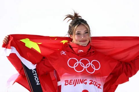When Eileen Gu won Olympic gold in the Big Air, sales of her red Anta ski s...