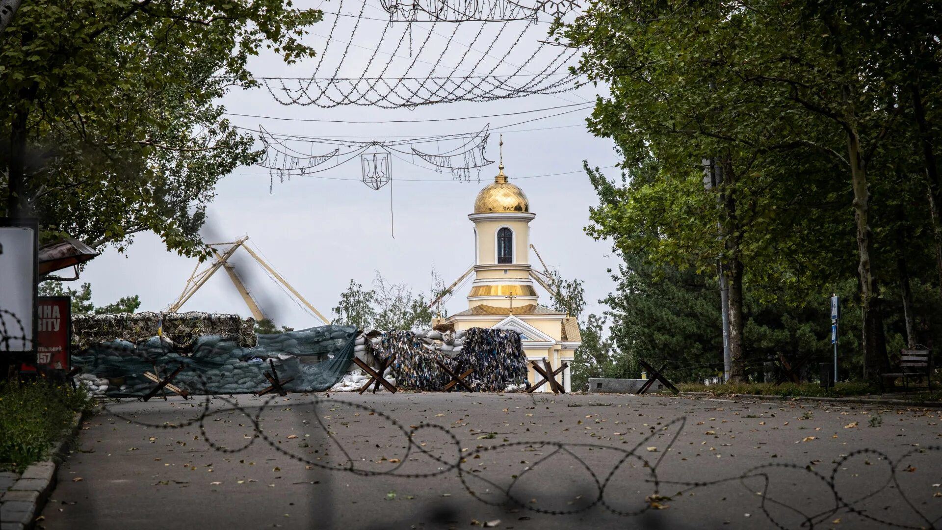 Разрушенный николаев. Николаев разрушения. Николаев (Николаевская область). Взрыв в Николаевской области. Город Николаев разрушения.