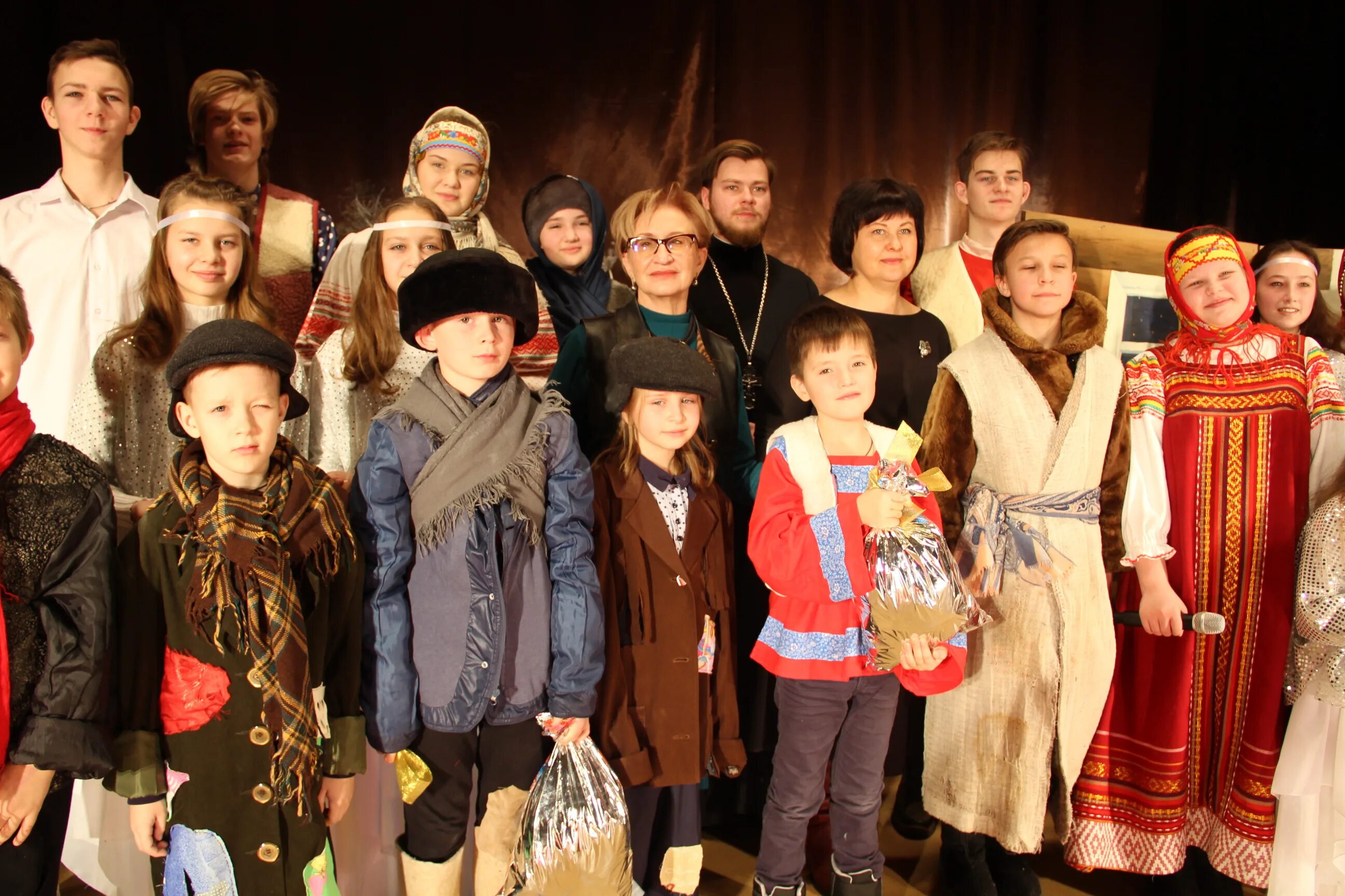 филипп киркоров и алла пугачева 1997. рождественские встречи аллы пугачевой 1998. рождественские встречи аллы пугачевой 1993. рождественские встречи аллы пугачевой. первые рождественские встречи.