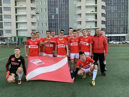 Футболисты поддержали