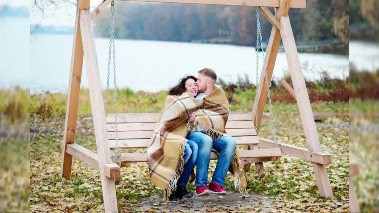 Детские качели. Уличные качели для детей инвалидов. Эмоциональные качели это у человека. Качели на дачном участке. Любовные качели.