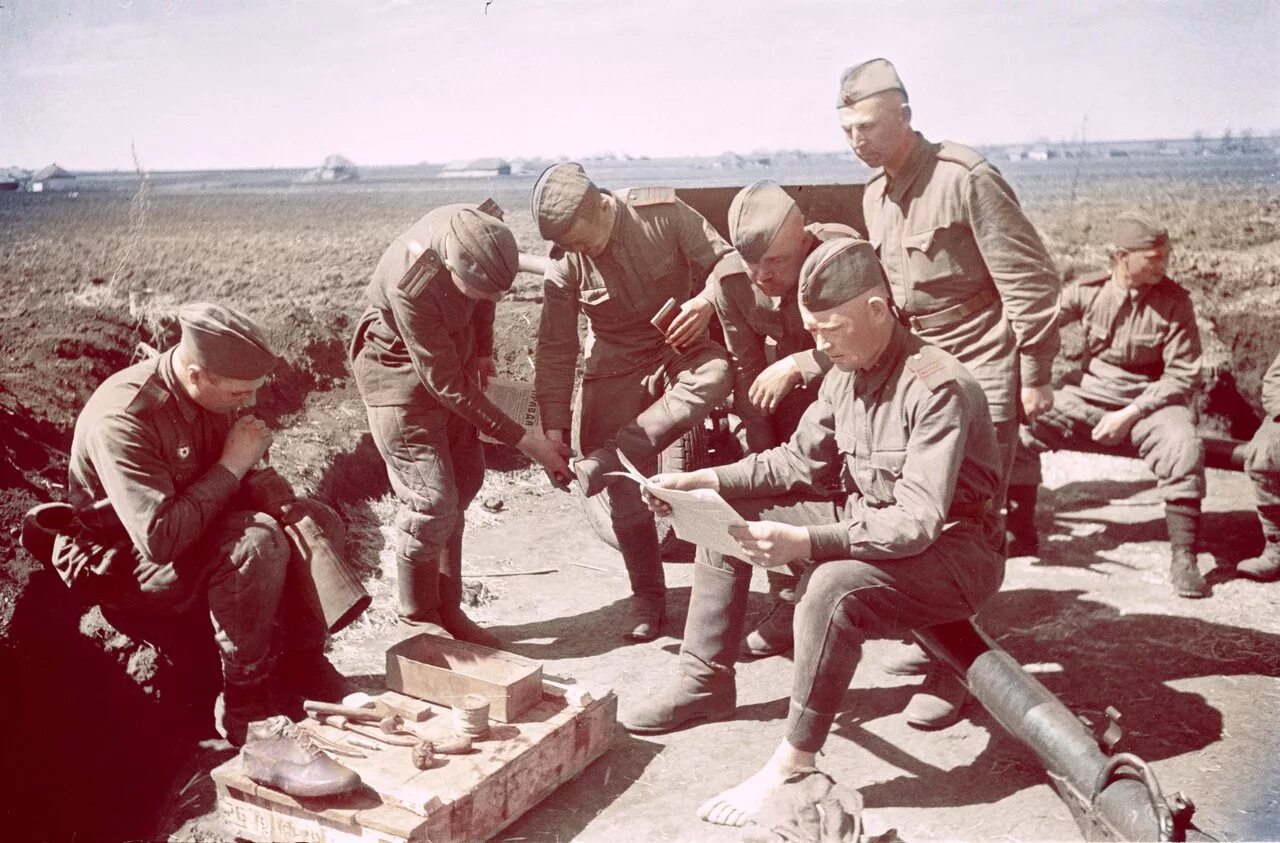 Вопрос во время великой отечественной войны. Солдатский быт в ВОВ 1941-1945. Солдат красной армии ВОВ 1941. Фронтовой быт солдат ВОВ.