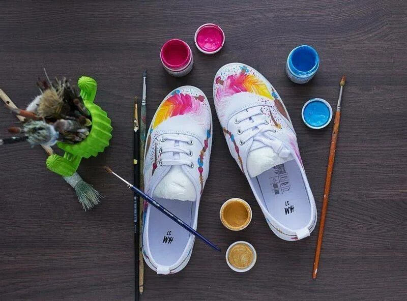 туфли расписанные. красим кроссовки. краска для кед тканевых. украшения для кроссовок. роспись кроссовок.