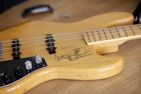 Fender marcus miller jazz bass