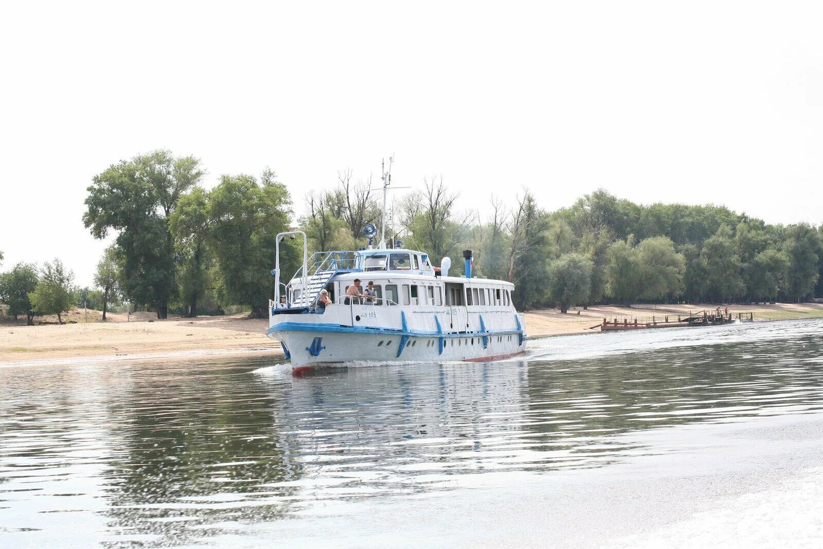 Пристань вязовая грива красноармейская. Водный трамвайчик волгоград. Заканалье волгоград. Вязовая грива. Водный трамвайчик до сарпинского.