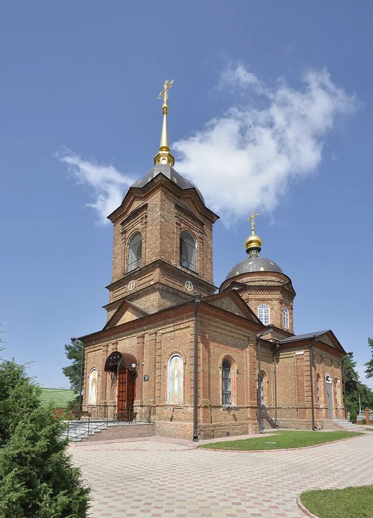 Новости никольского белгородской. Церковь Николая Чудотворца в Незнамово. Свято-Никольский храм село Незнамово. Храм в Незнамово старый Оскол. Свято-Никольский храм Незнамово старый Оскол.