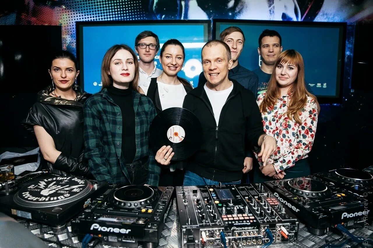 Диджей sid тула. Dj 70s. Студия диджеинга москва. Школа dj грува. Dj грув в балаково 2013 год.