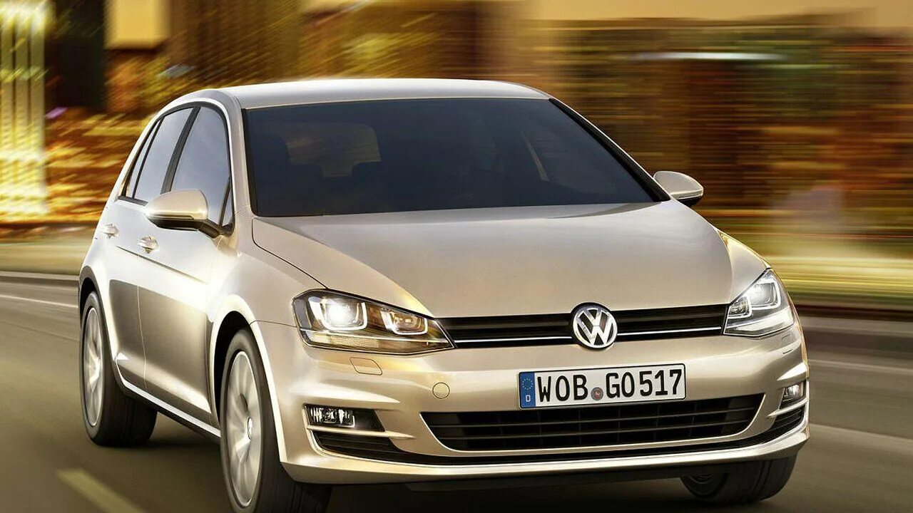 A 5 b 7 a 34. VW Golf 7 2013. Фольксваген гольф 7 поколения. Volkswagen Golf 7 поколение. Фольксваген гольф 7 2013.