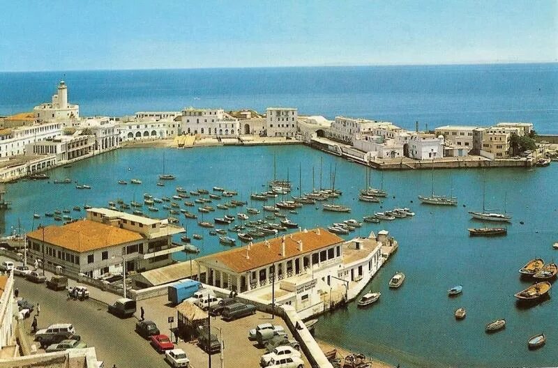 Город порт в алжире. Шершель Алжир. Морской порт Алжира. Шершель город в Алжире. Алжир городской порт.