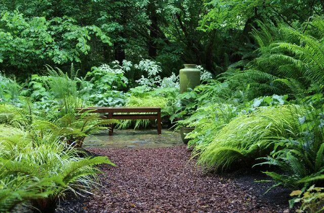 Сад в природном стиле фото Garden Design Ideas for Limited Space Сад на склоне, Озеленение заднего двора, Д