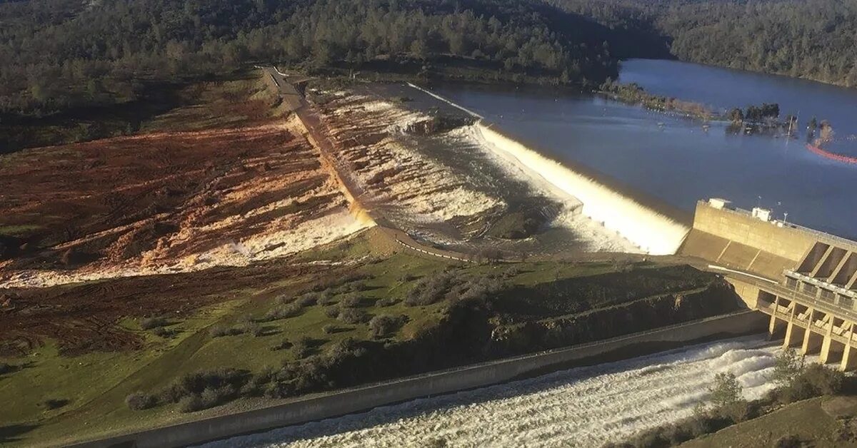 Видео дамб. Дамба Титон Айдахо. Прорыв плотины ГЭС. Теркосская дамба. Киселевская ГЭС.