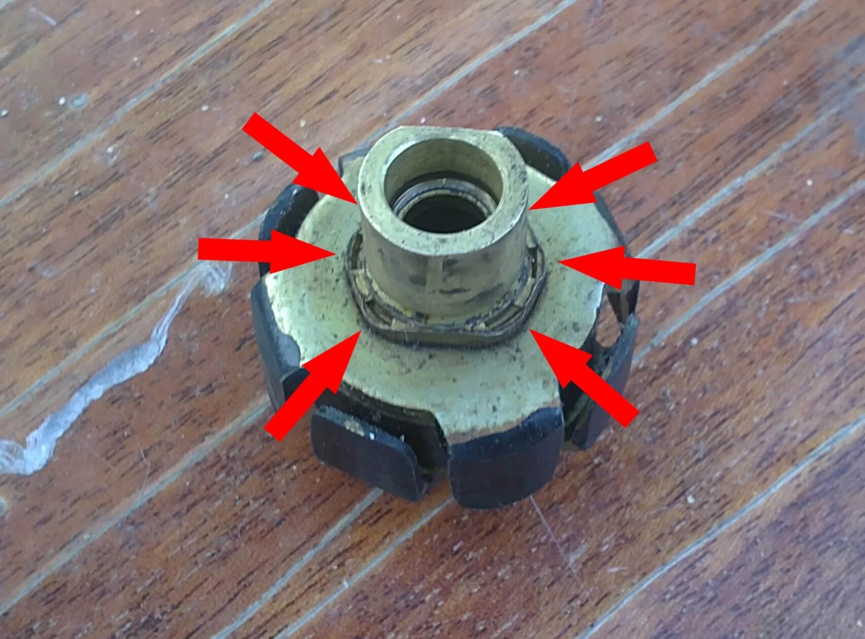 Зажигание датчик холла. Уаз 402 датчик холла. датчик холла уаз 469. датчик распределитель уаз холла. трамблер волга с датчиком холла.