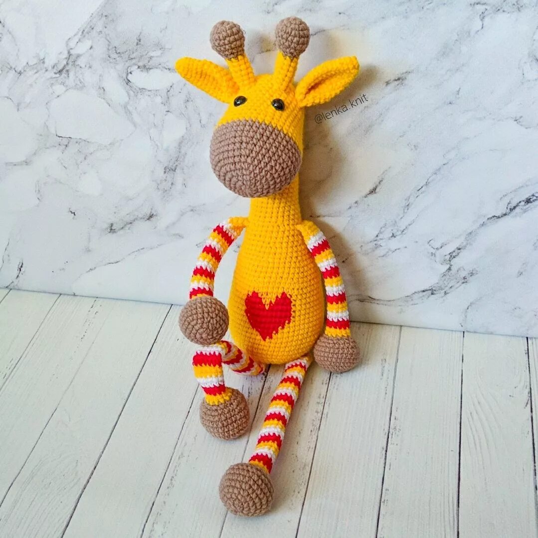 Длинноногие игрушки. Жираф джеральд амигуруми. амигуруми жираф роми. игрушки амигуруми крючком жираф. жираф амигуруми мк.