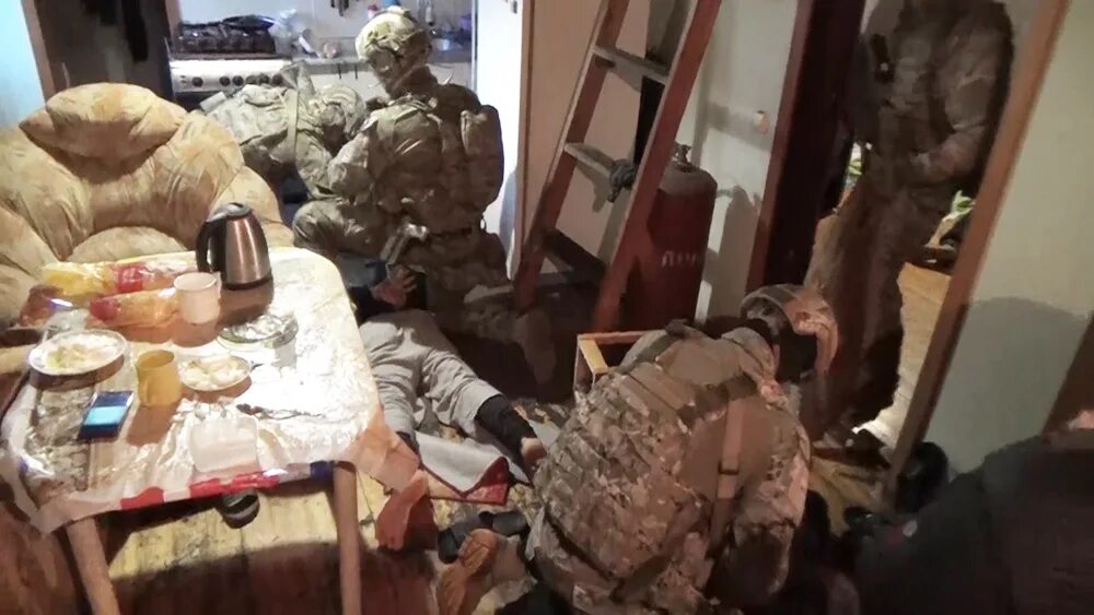 Русско украинская война. Российский солдат. Военные преступления всу. Планировали спецоперацию. Тактико-специальное занятие это.