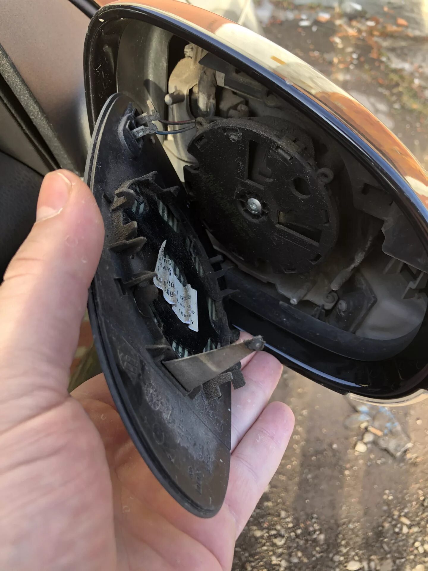 Как снять зеркало ix35 Замена повторителей поворотников в зеркалах заднего вида Skoda Octavia Scout A