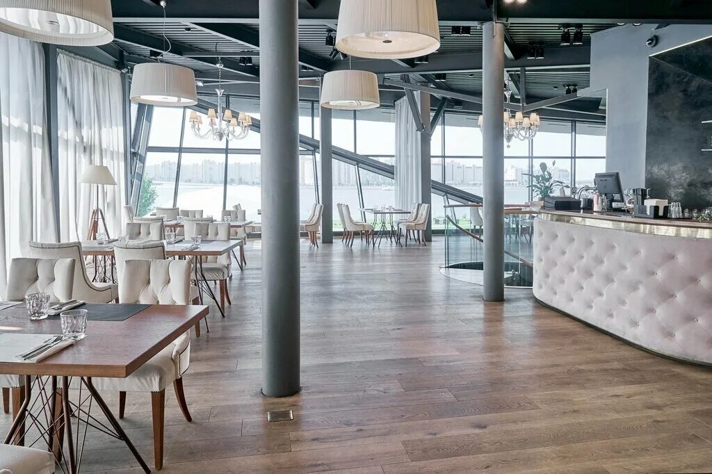 Ресторан royal beach крестовский остров. Ресторан роял бич на крестовском. Роял бич крестовский. Роял бич ресторан санкт-петербург. Beach на крестовском.
