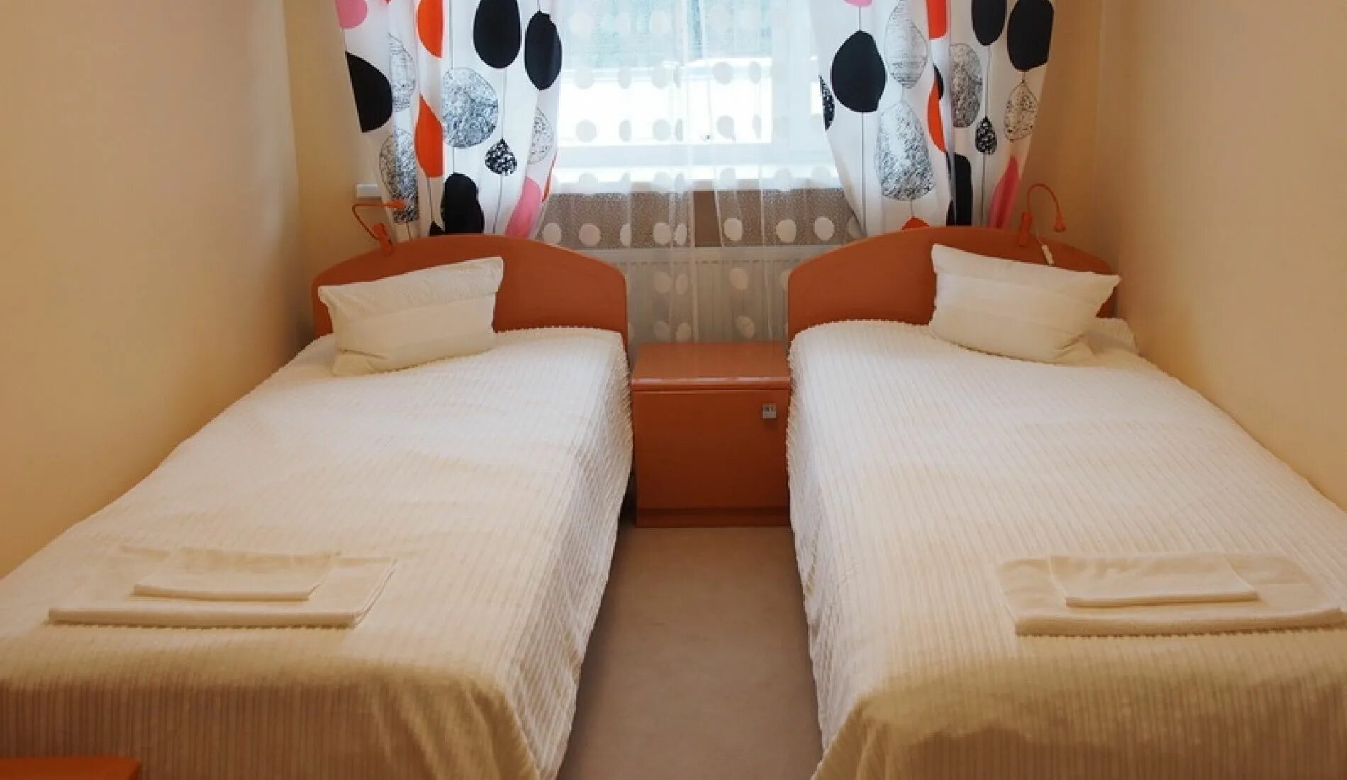 Шапсугское шоссе 2 база отдыха зеркалка. Турбаза зеркало. Турбаза зеркальная бикин. Зеркальный путевка. Лагерь зазеркалье ленинградская область.