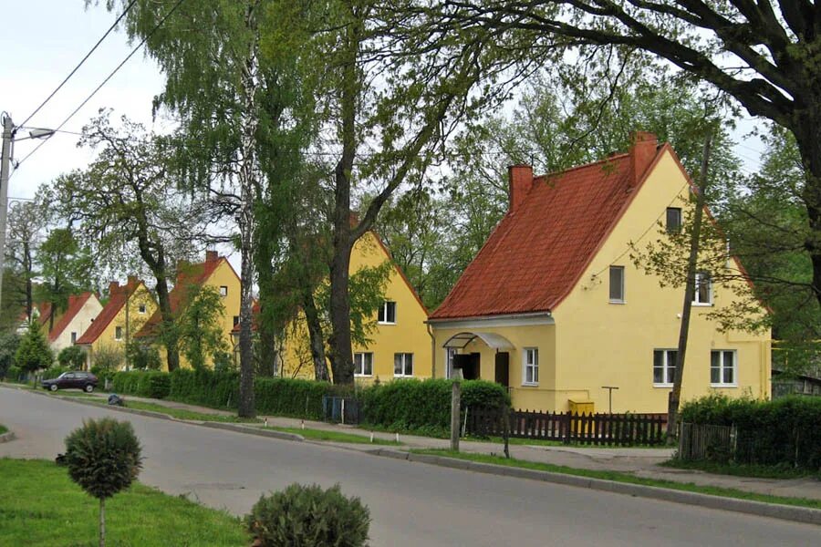 Дом в гурьевске калининградской. Гурьевск Калининградская область. Гурьевск Калининград. Город Гурьевск Калининградской области. Калининград город Гурьевск.