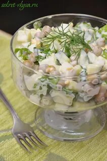 Салат кальмары горошек яйцо огурец