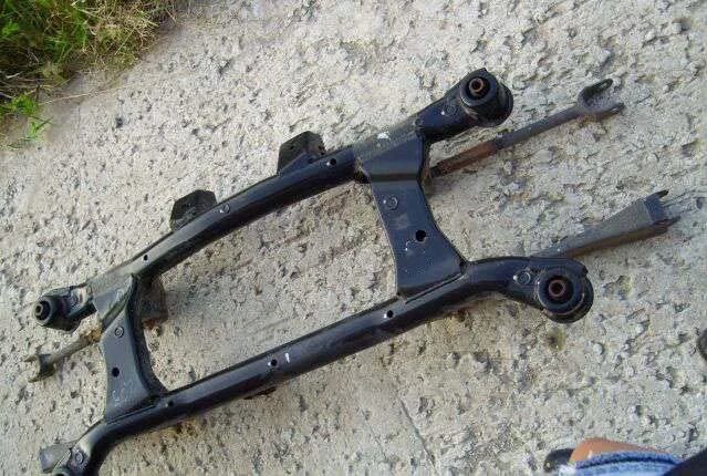 Туссан подрамник задний. Hyundai tucson 2005 задний подрамник. подрамник задний туксон 2008. подрамник задний хендай туксон 2008. задний подрамник 2wd туксон 2007г.