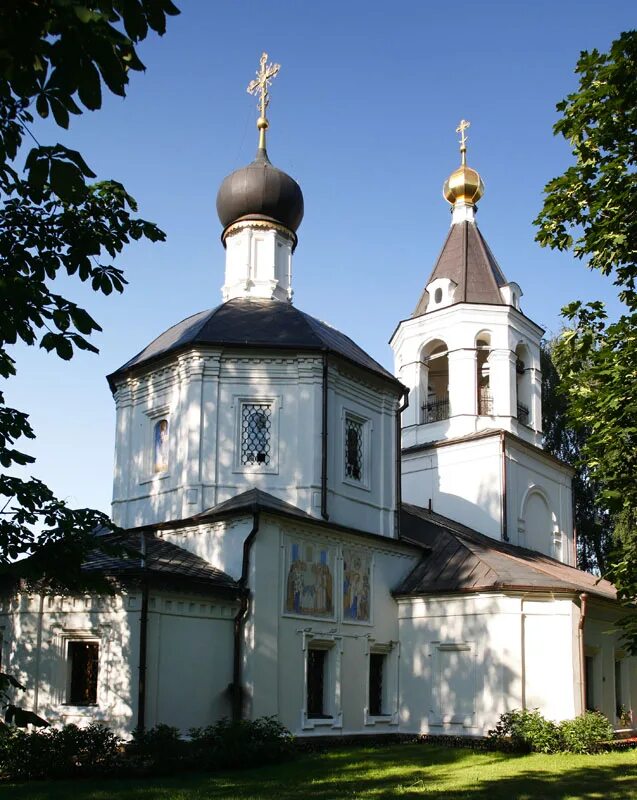 церковь в леоново на ботаническом саду. храм ризоположения в леоново. храм в леоново москва. церковь леоново владимирская область. храм ризоположения в леоново.