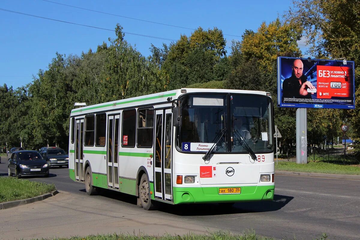 Вологда автобус сайт. ЛИАЗ Вологда 2014. 6 Автобус Вологда ЛИАЗ. 8 Автобус Вологда. Маршрут 8 автобуса Вологда.