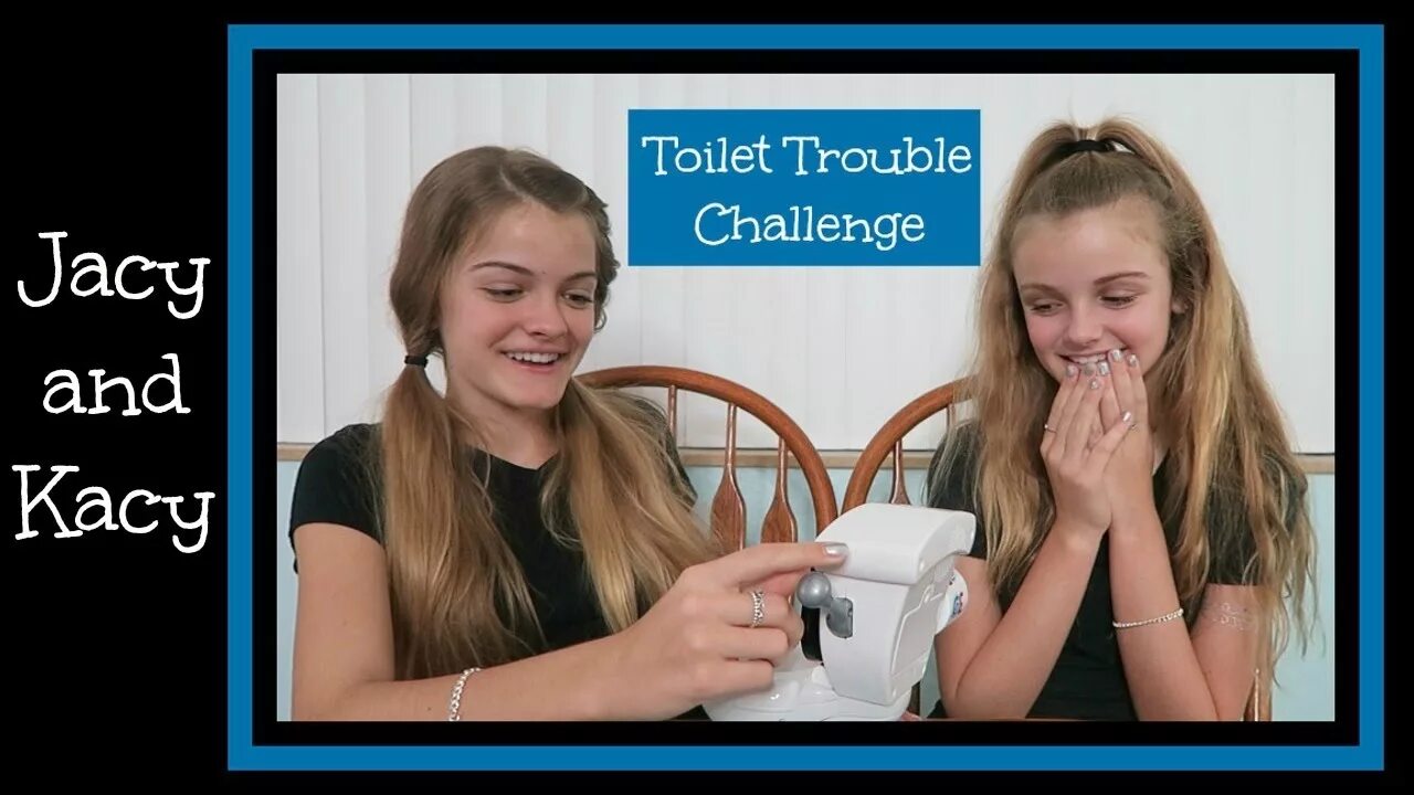 Туалет челлендж. Toilet Trouble. Девочка ЧЕЛЛЕНДЖ туалет. Toilet Troubles youtube.