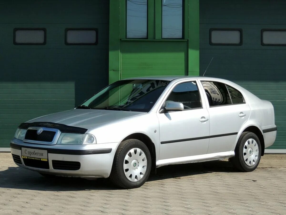 Купить октавию ярославле. Skoda Octavia Tour 2008. Skoda Octavia 2008 1.6.