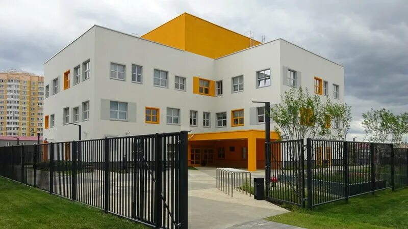Строительство поликлиники в Юбилейном окончат в марте - МК Саратов